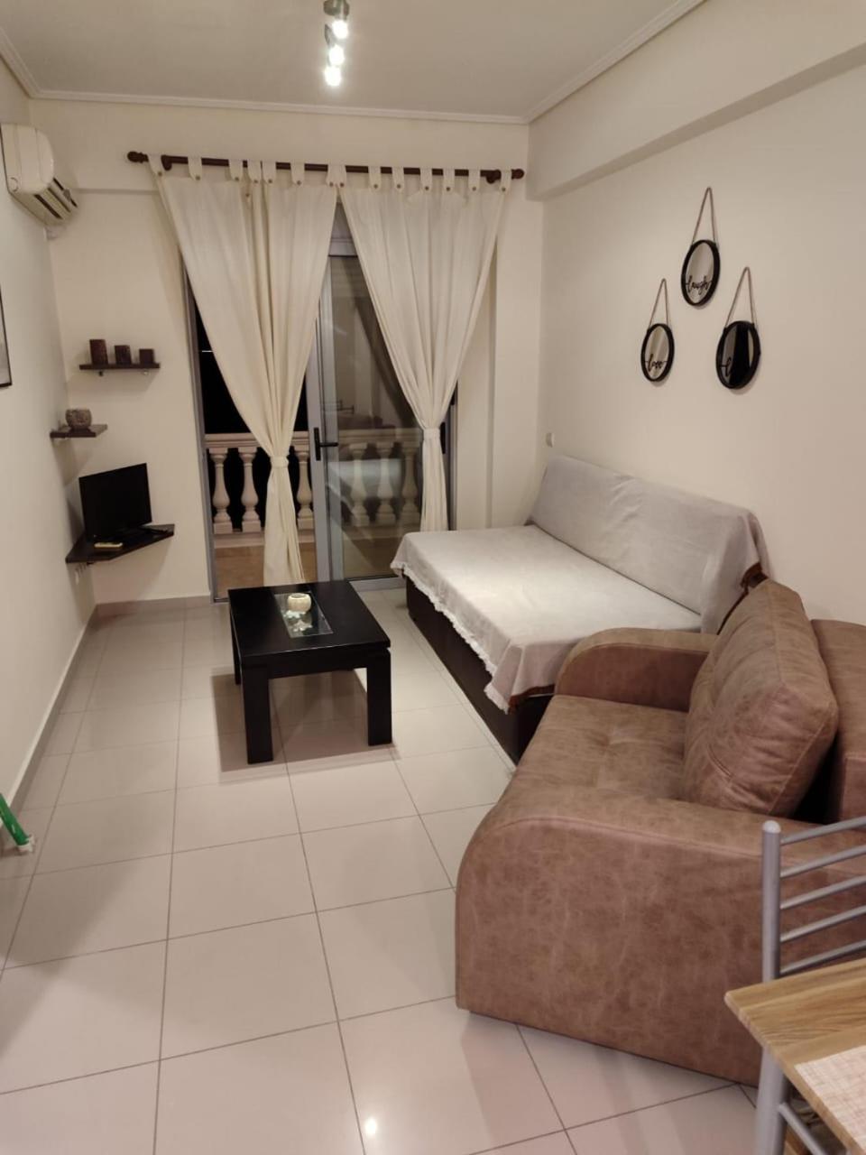 Adam Apartments Sarandë Eksteriør billede